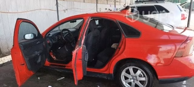 Volvo S40 por cambio de Ciudad.