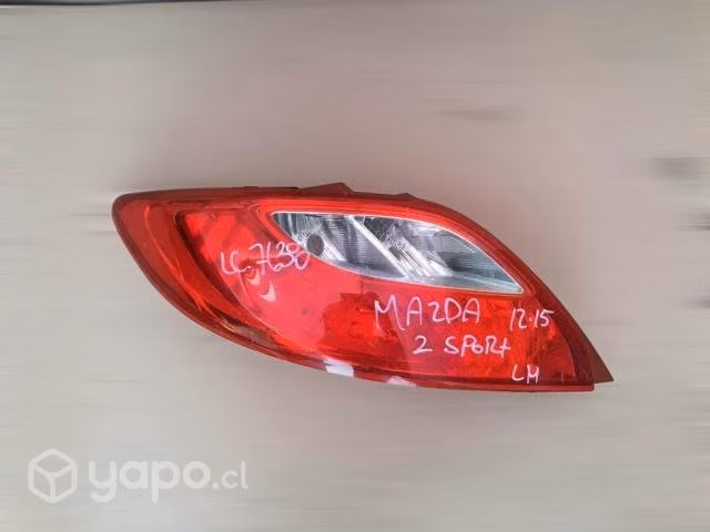 Foco trasero lh mazda 