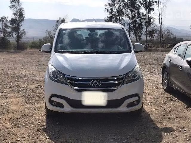 Se vende van para transporte pasajeros