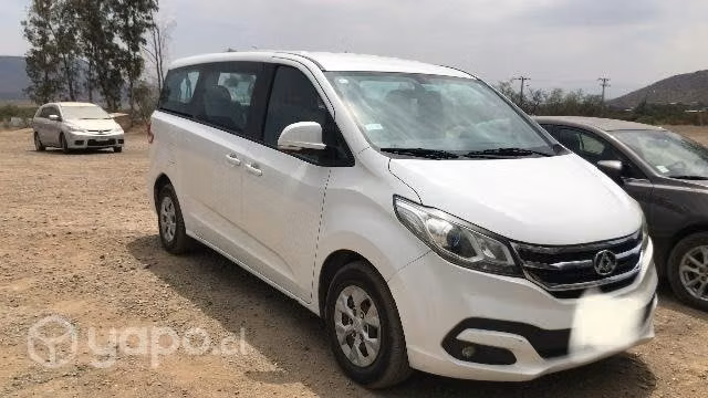 Se vende van para transporte pasajeros