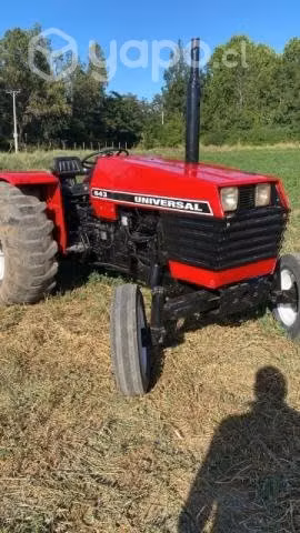 Tractor universal 643 75HP