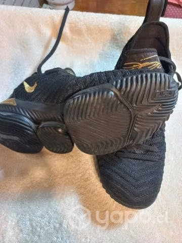 Zapatillas Nike lebron 16 - Imagen 4