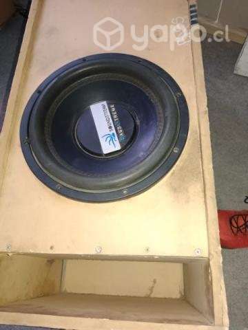 Woofer soutream 2400wat con su caja - Imagen 2