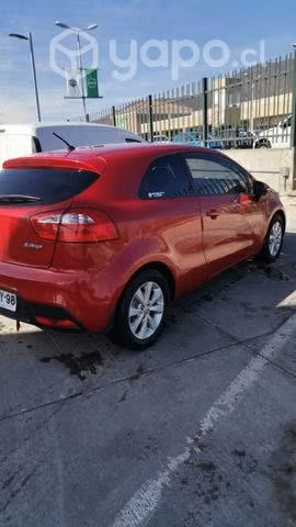 Kia río 3 sport 1.4 año 2013 - Imagen 3