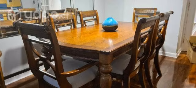 Juego de comedor Estilo Serenguetti