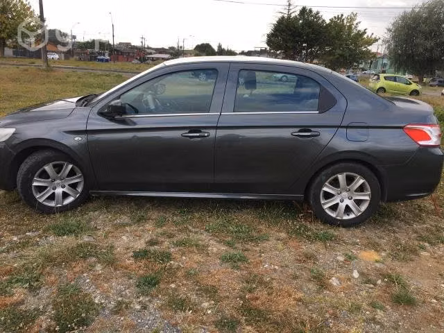 Vendo peugeot 2017