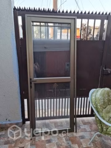 Puerta de 0.87x2.15m
