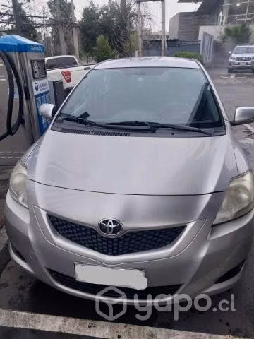 Toyota yaris 2012