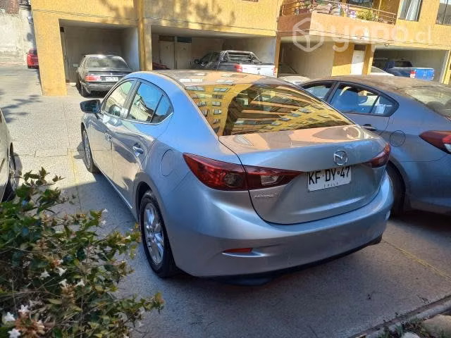 Vendo auto Mazda 3