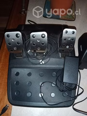 Volante logitech G923 Xbox one se usó 3 veces.