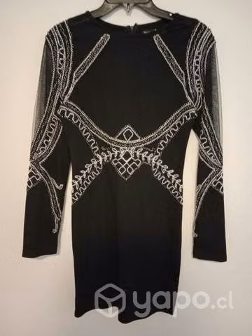 Vestido elásticado negro con diseño talla S,M
