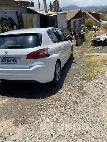 Se vende Peugeot 308 año 2014