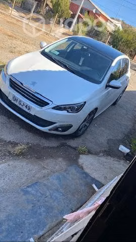 Se vende Peugeot 308 año 2014