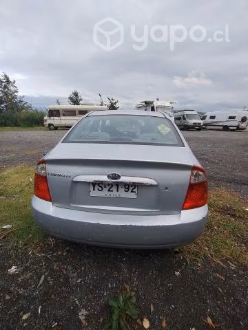 Se vende kia cerato 2005