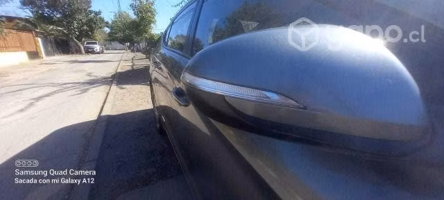 Hyundai elantra 2018 - Imagen 3