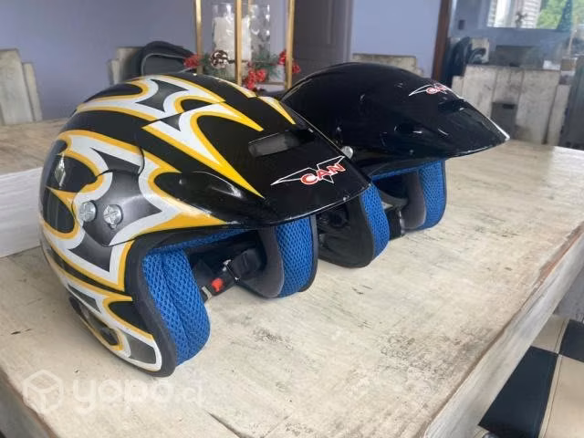 Promo de 2 Cascos marca CAN para niños