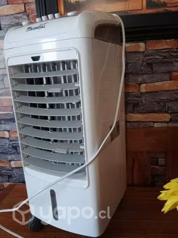 Enfriador d aire se le hecha agua para aire helado