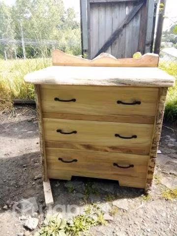 Reparación y confección de muebles