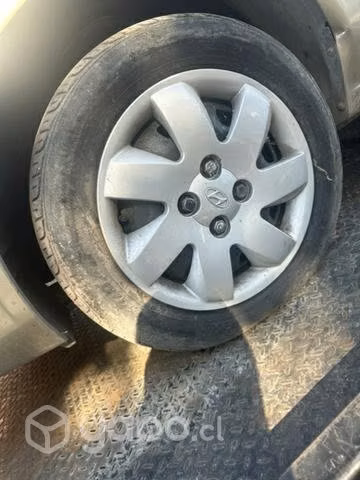 Llanta Hyundai accent
