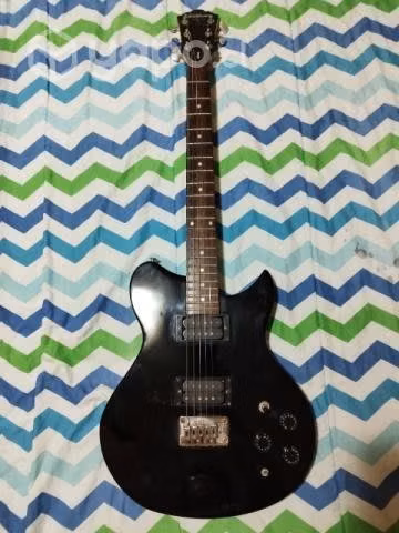 Guitarra Washburn WI14