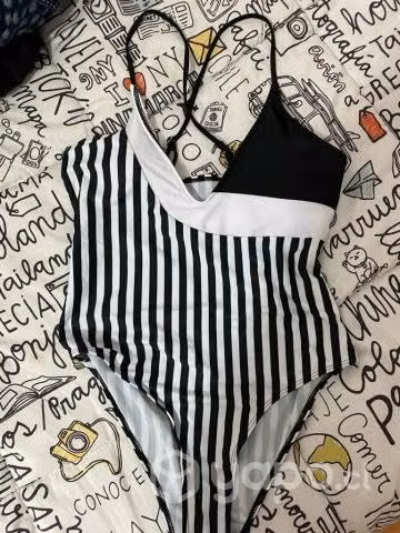 Traje de baño talla L shein nuevo
