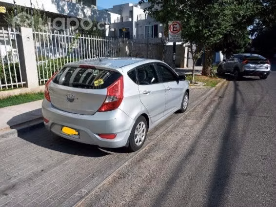 Hyundai Acent 2015 AC - Imagen 2