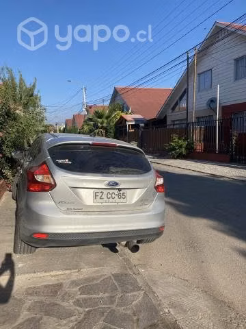 Vendo auto  FORD FOCUS 2014
