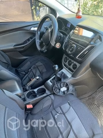 Vendo auto  FORD FOCUS 2014