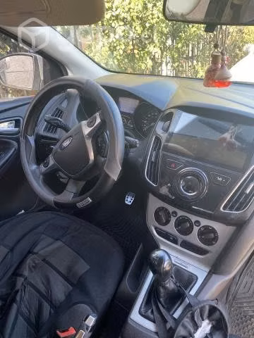 Vendo auto  FORD FOCUS 2014