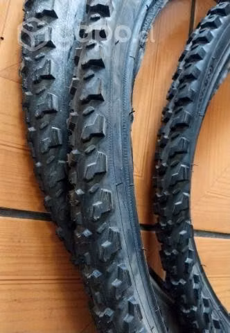 Marco de aluminio y llantas nuevas de bicicleta 25