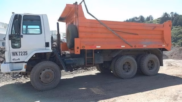 Arriendo camión tolva