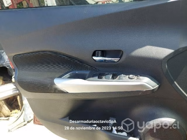 Comando alzavidrios nissan kichs