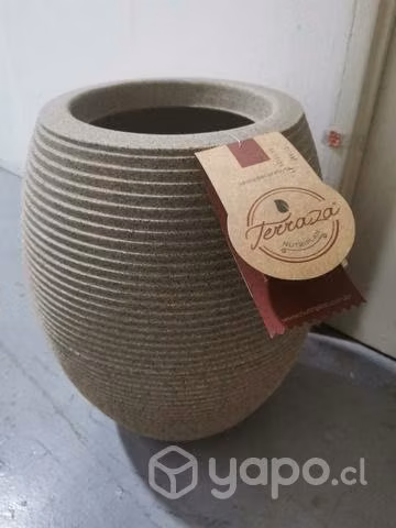 Materas o vasos decorativos de plástico