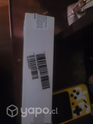 2 cajas de celulares vacías a