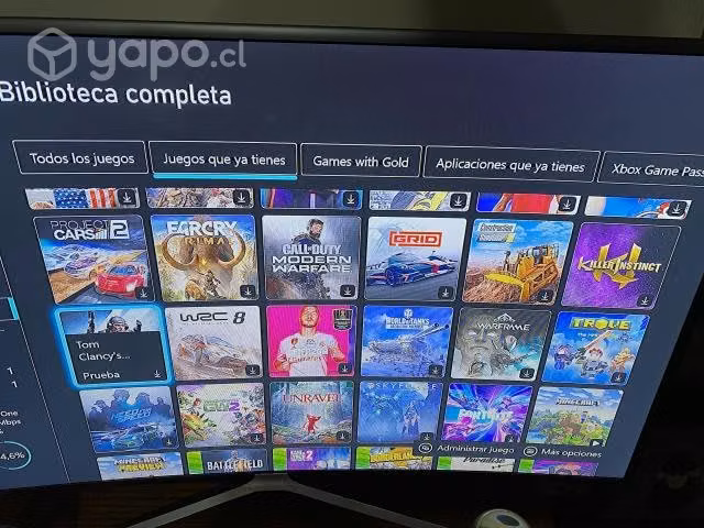 Xbox One con 3 controles y más de 80 juegos