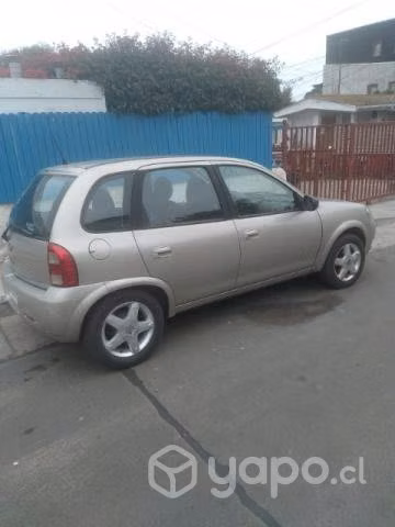 Chevrolet Corsa Hatchback 1.6 motor gas, 4 puerta