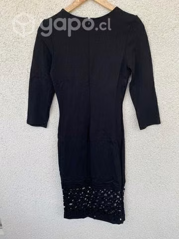 Vestido fiesta negro con encaje
