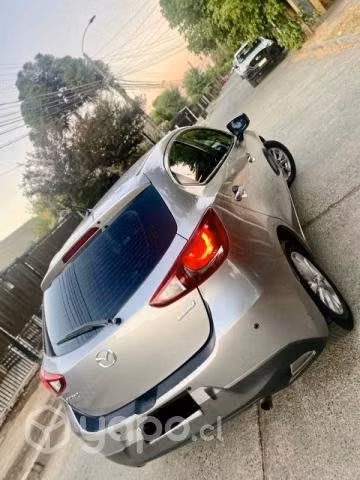 Vendo mi Mazda 2 2016
