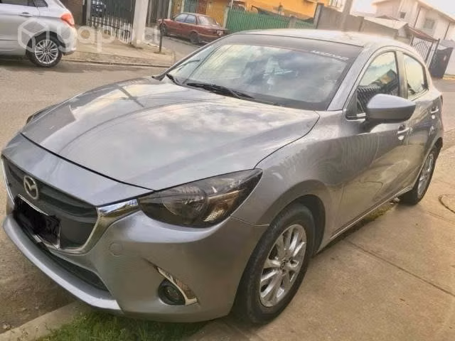Vendo mi Mazda 2 2016