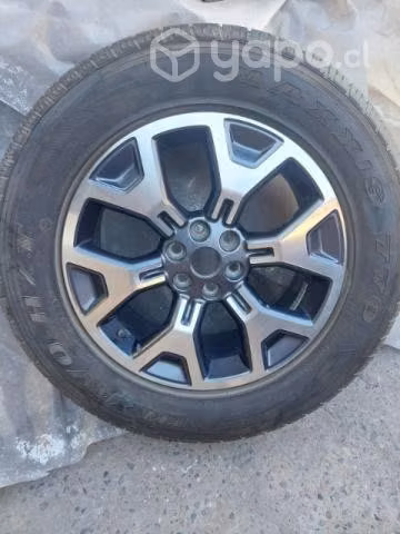 Llanta Alaskan con neumático aro 18 nuevas