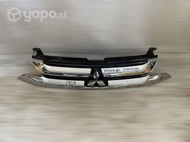 Máscara Mitsubishi outlander 2016 2020
