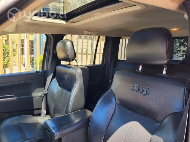 Jeep cherokee limited 3.7 aut. 2013