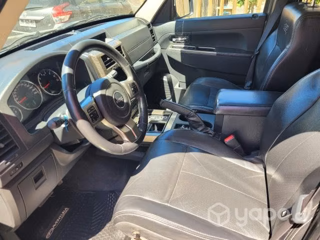 Jeep cherokee limited 3.7 aut. 2013