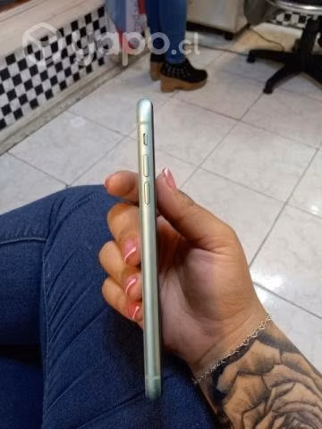 iPhone 11