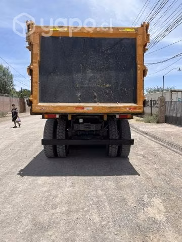 Por renovación de flota, se vende camión