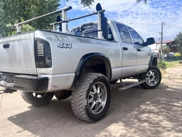 DODGE RAM 2500 año 2008 - Imagen 2