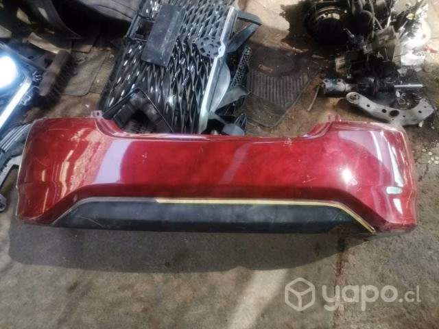 Parachoque trasero nissan versa 2017 original