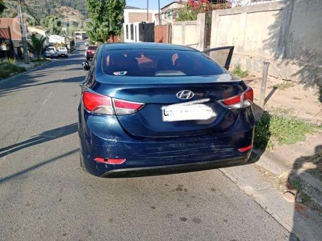 HYUNDAI ELANTRA - Imagen 2