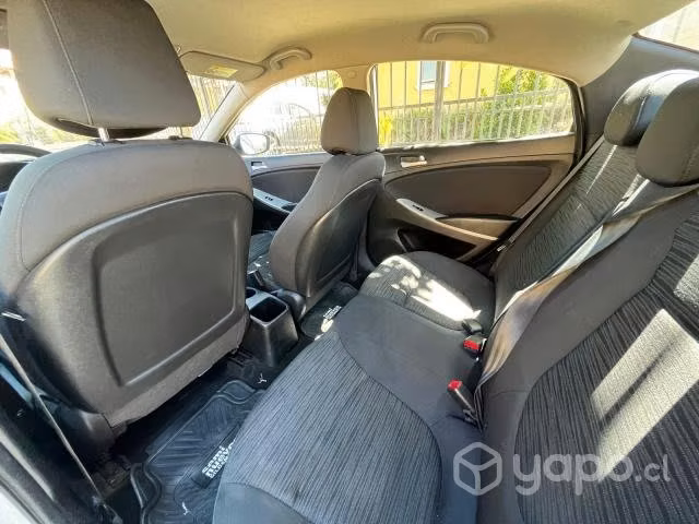 Hyundai accent 2016