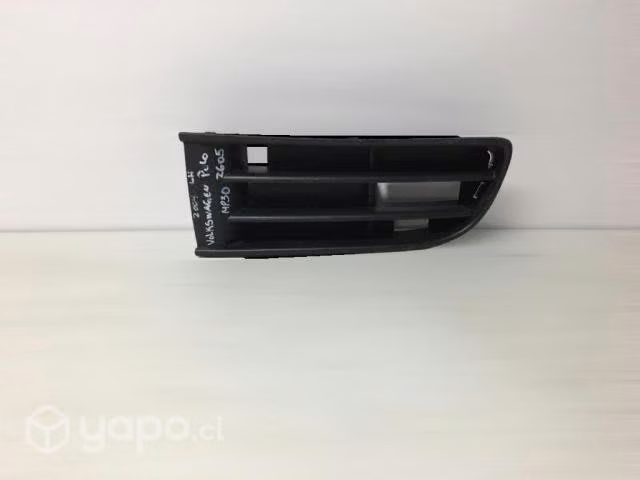 Rejilla de neblinero lh volkswagen polo 2004